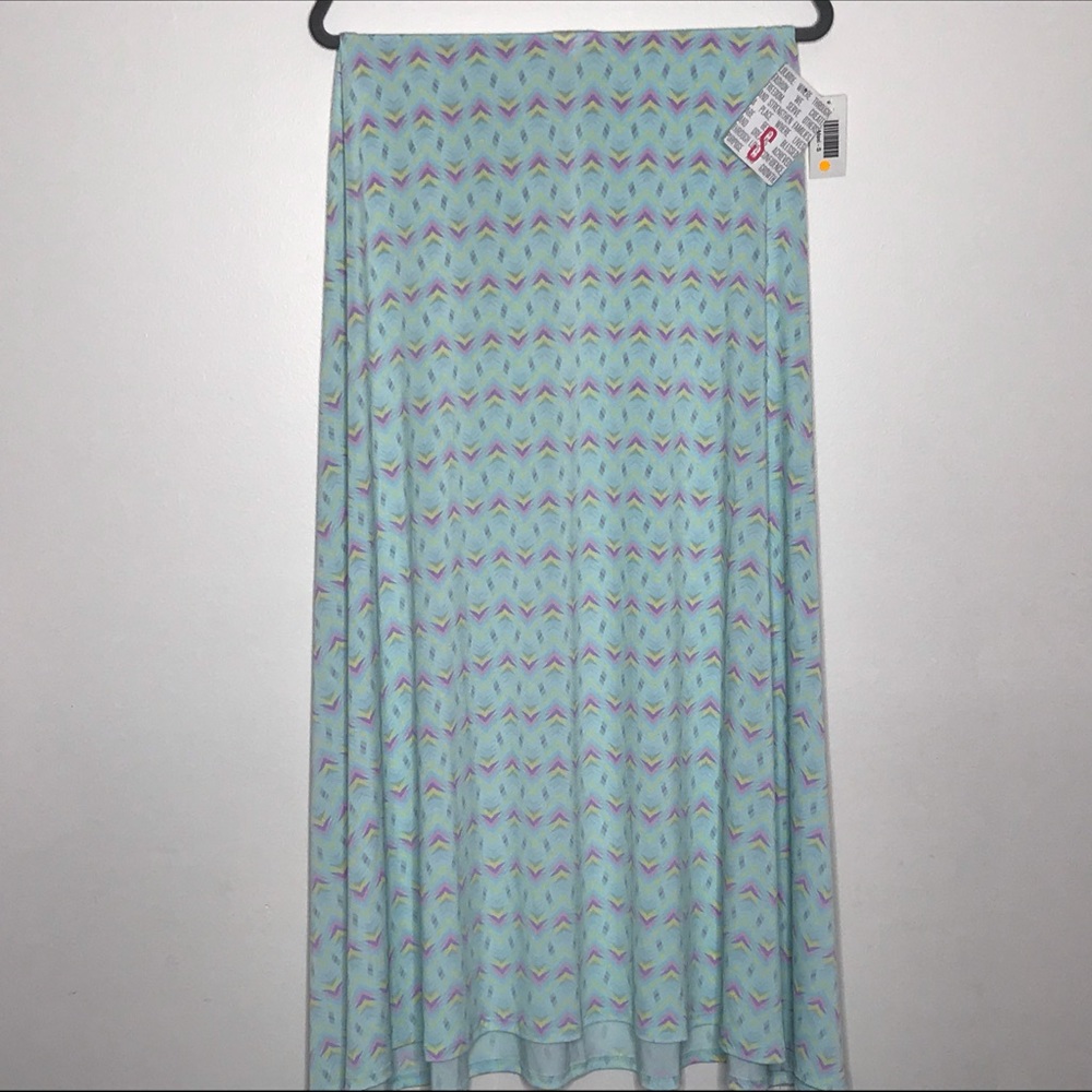 LuLaRoe Maxi - Small